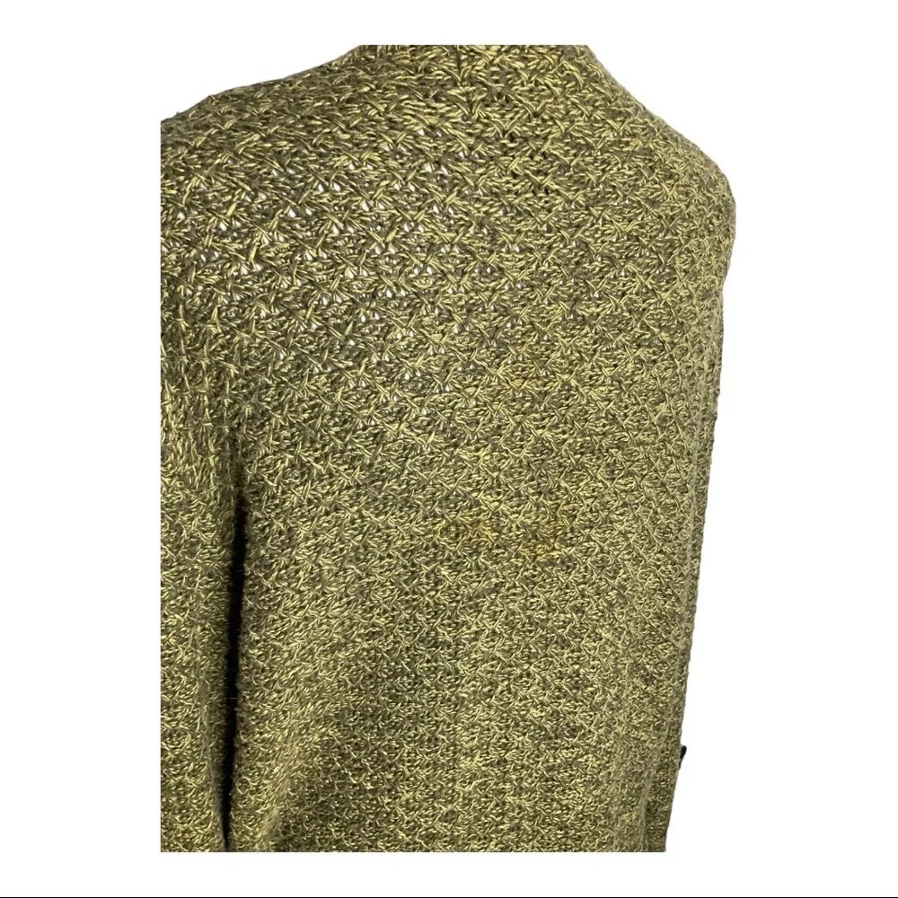 Cabela’s ladies cableknit sweater size M